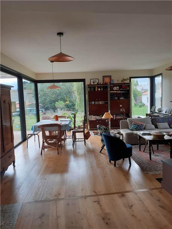 Maison - 152 m² - 6 pièces