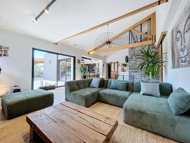 Villa - 200 m² - 8 pièces