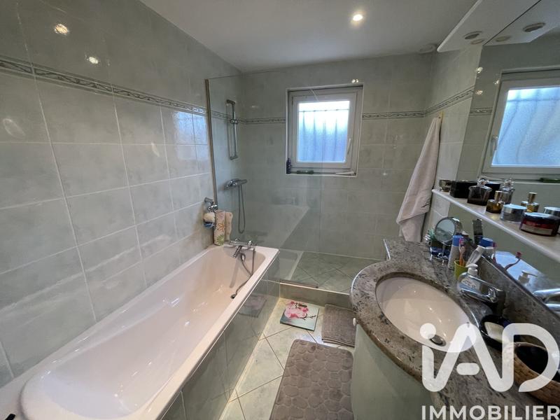 Maison - 170 m² - 7 pièces