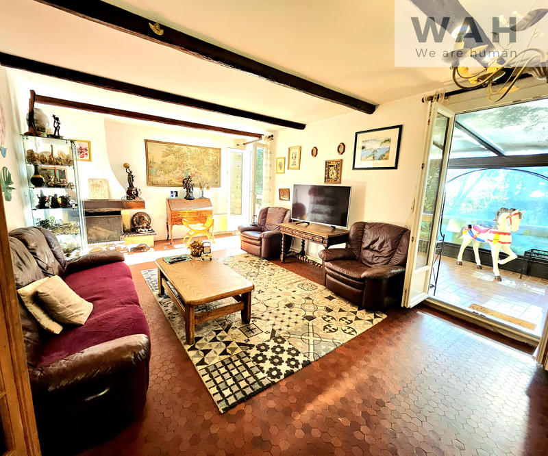 Villa - 152 m² - 8 pièces