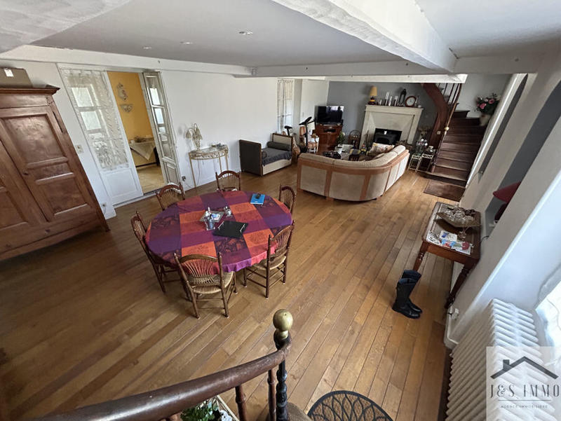 Maison - 170 m² - 6 pièces