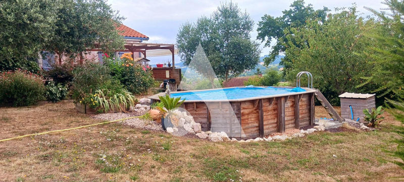 Maison - 141 m² - 5 pièces