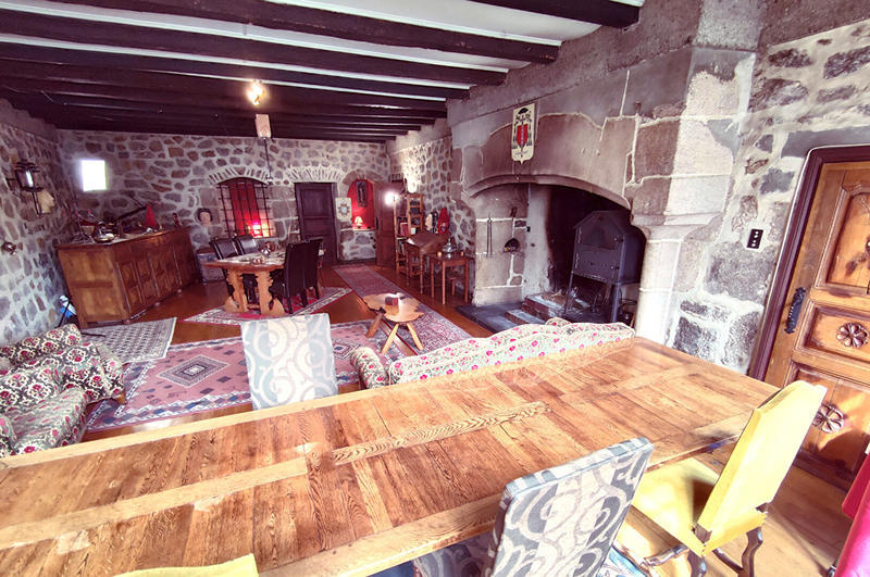 Maison - 473 m² - 21 pièces