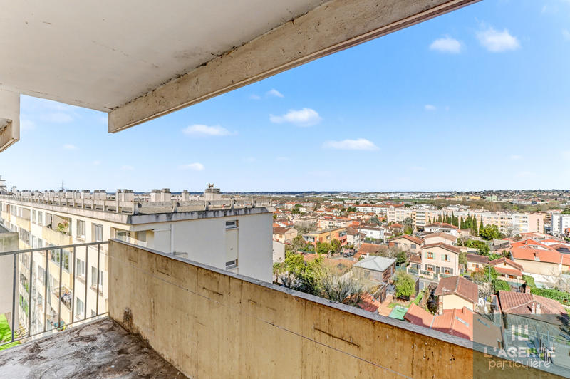 Appartement - 82 m² - 4 pièces