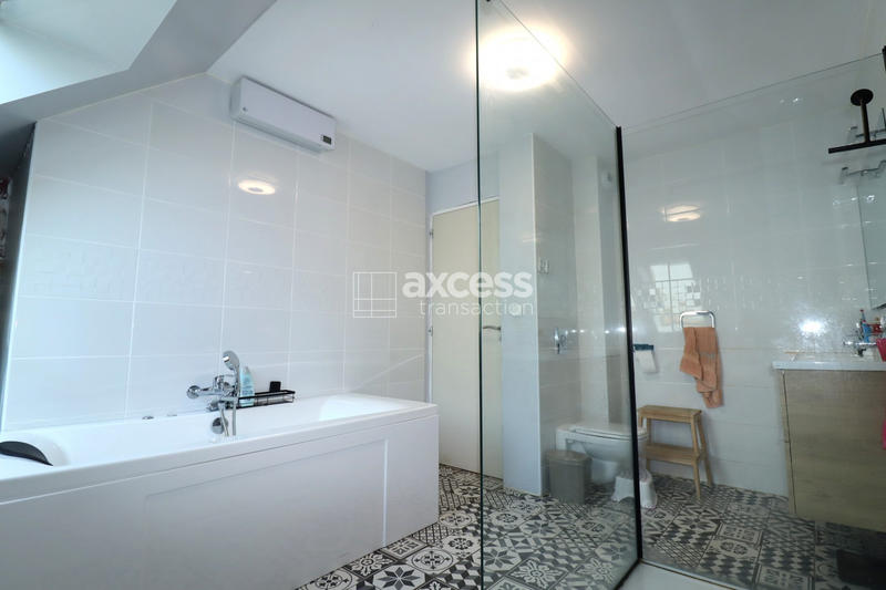 Maison - 105 m² - 5 pièces