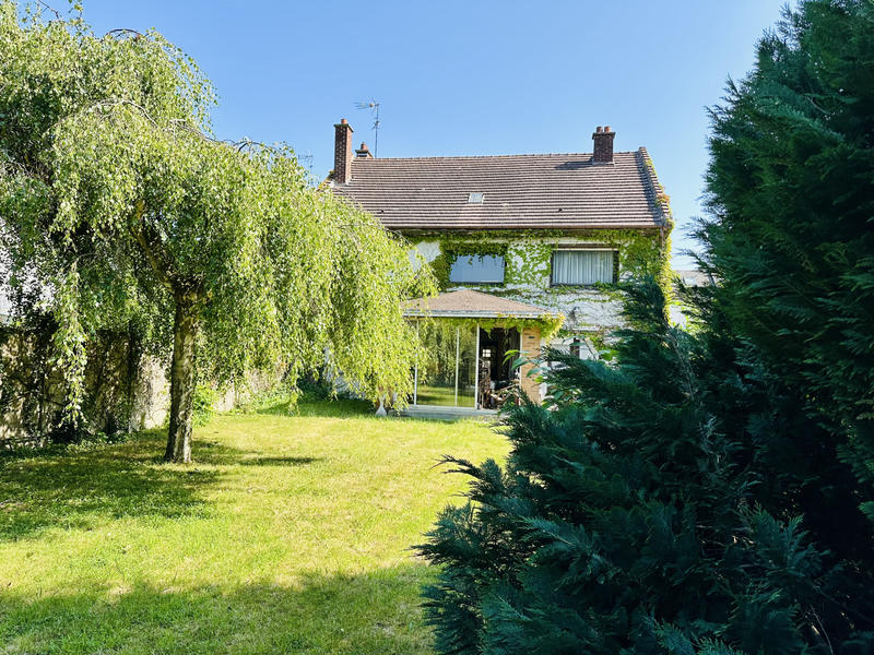 Maison - 147 m² - 8 pièces