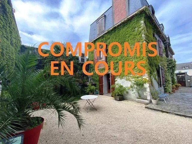 Maison - 212 m² - 8 pièces