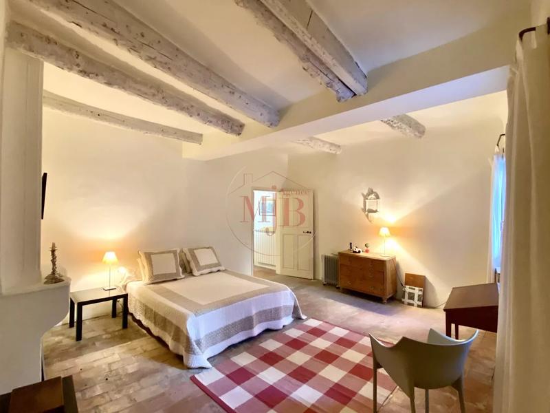 Maison de village - 350 m² - 12 pièces