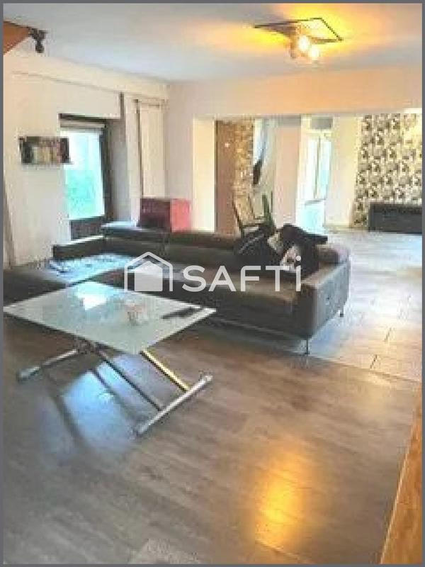 Maison - 176 m² - 10 pièces