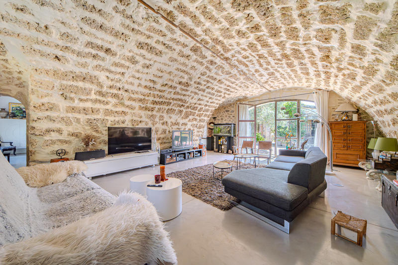 Maison - 300 m² - 10 pièces