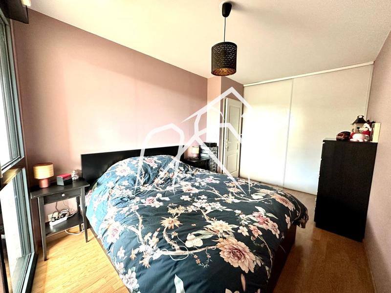 Appartement ancien - 73 m² - 3 pièces