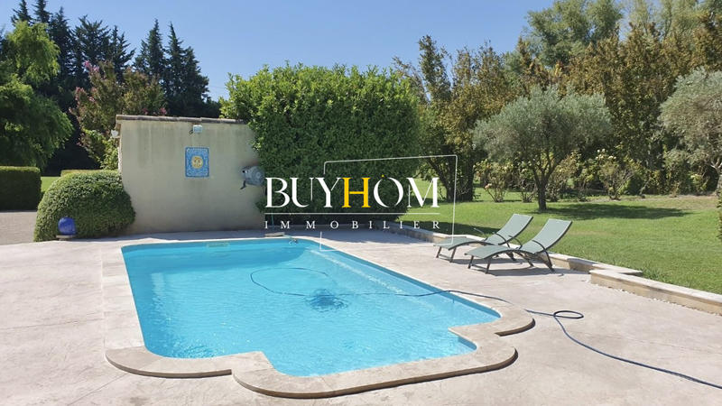 Maison - 215 m² - 7 pièces