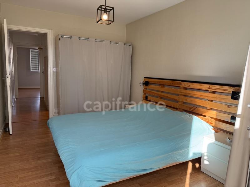 Appartement - 92 m² - 4 pièces
