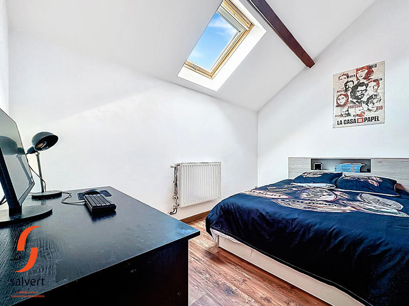 Maison - 201 m² - 6 pièces