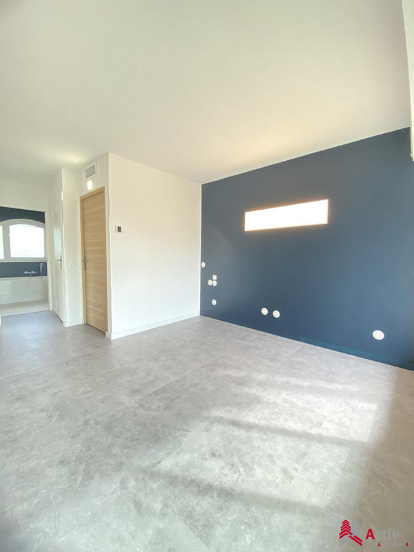 Appartement - 120 m² - 1 pièce