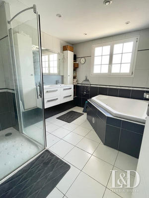 Maison - 157 m² - 5 pièces