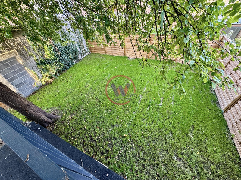 Maison - 163 m² - 10 pièces