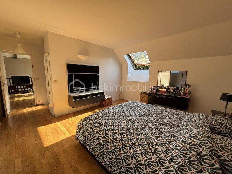 Maison - 141 m² - 6 pièces