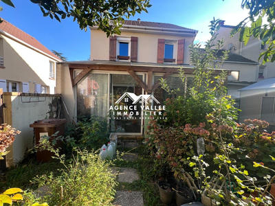 Maison - 95 m² - 6 pièces