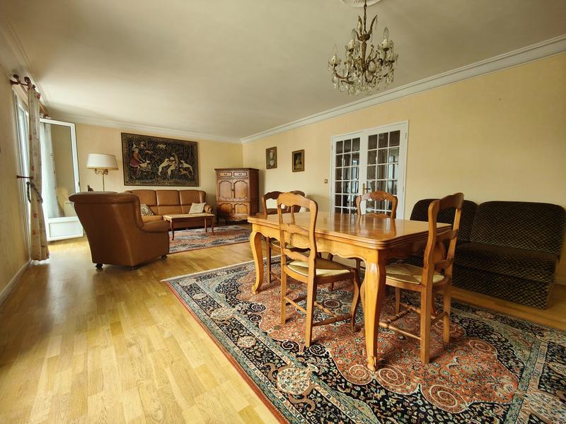 Appartement - 84 m² - 4 pièces