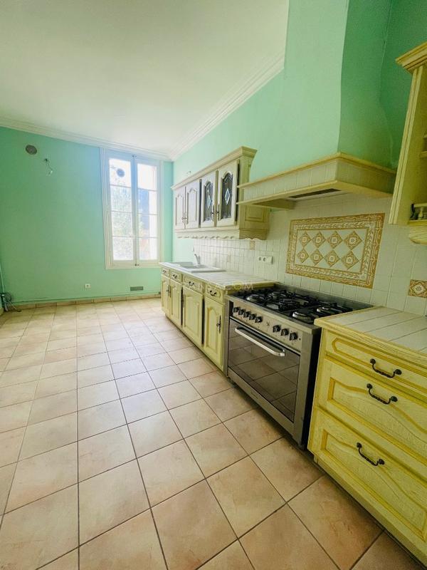 Appartement haussmannien - 101 m² - 4 pièces