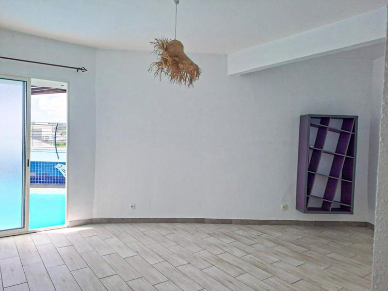 Maison - 200 m² - 6 pièces