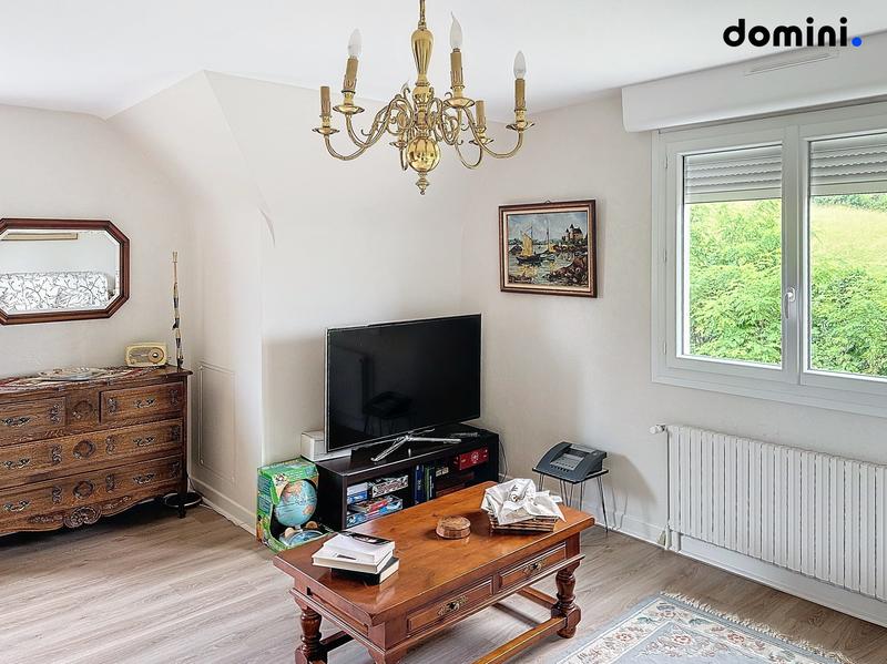 Maison ancienne - 300 m² - 9 pièces