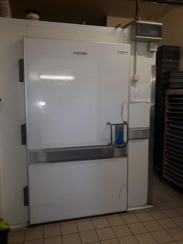 Fonds de commerce - Magasins - 150 m²