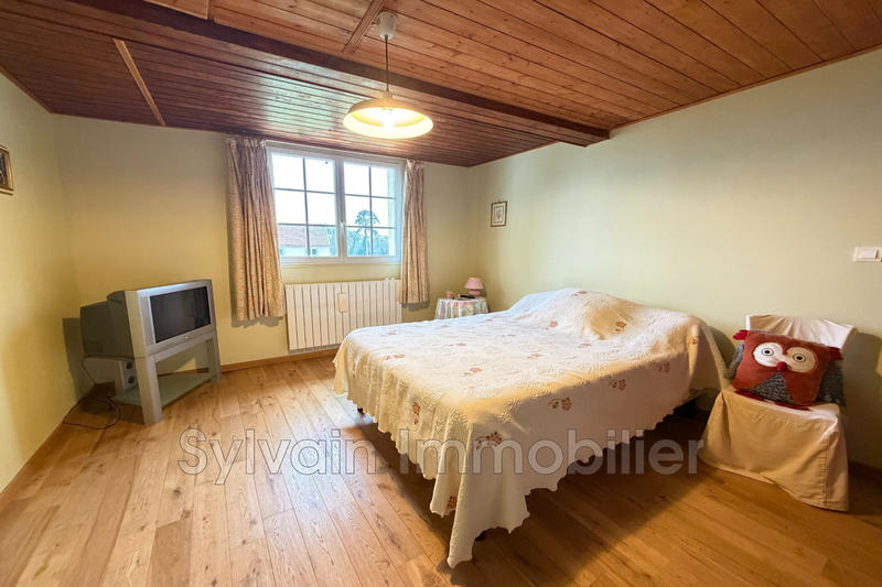 Maison - 231 m² - 6 pièces