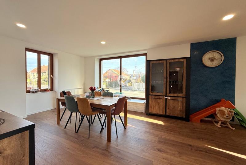 Maison traditionnelle - 180 m² - 7 pièces