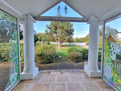 Maison - 334 m² - 6 pièces