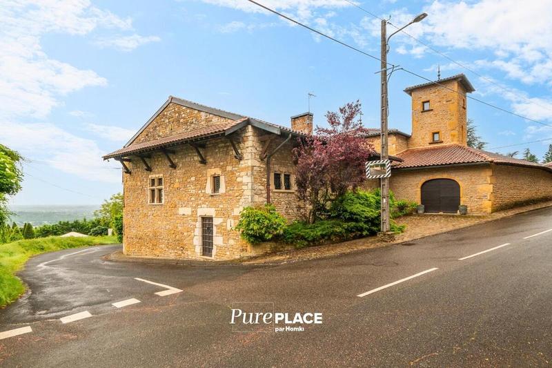 Maison en pierre - 262 m² - 6 pièces