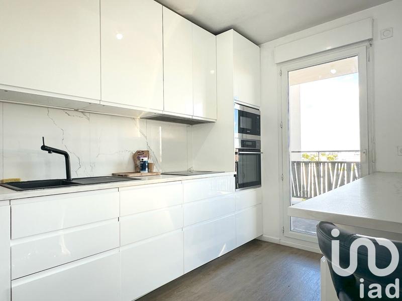 Appartement - 98 m² - 5 pièces