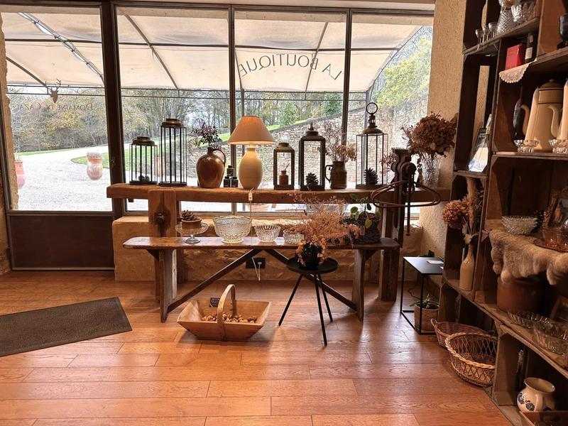 Maison - 465 m² - 13 pièces