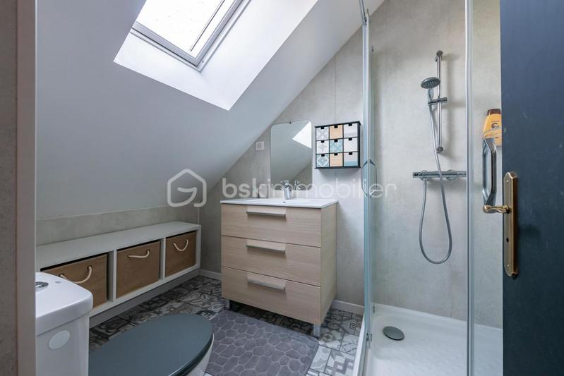 Maison en pierre - 165 m² - 9 pièces