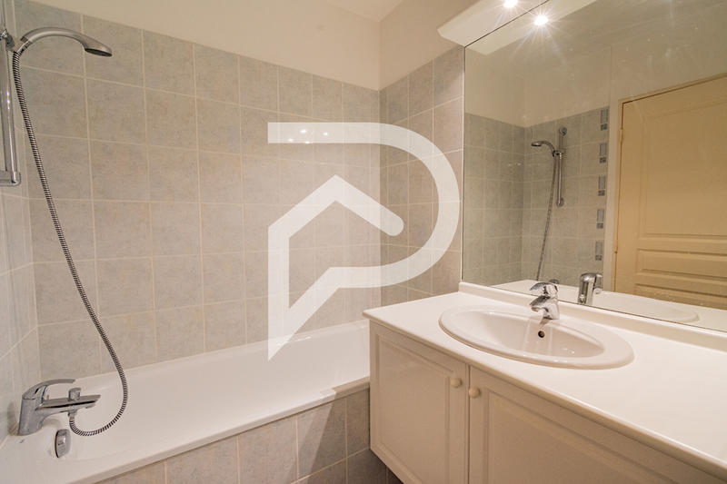 Appartement - 87 m² - 4 pièces