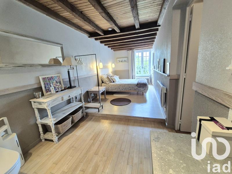 Maison - 348 m² - 8 pièces