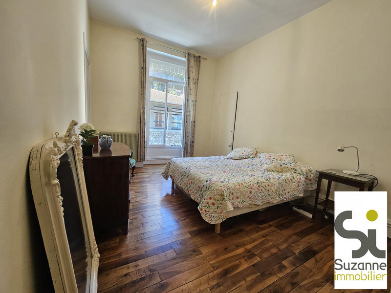 Appartement - 133 m² - 5 pièces