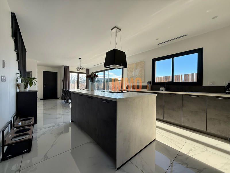 Villa - 96 m² - 4 pièces