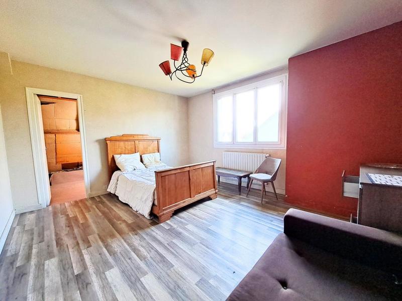 Maison - 143 m² - 5 pièces