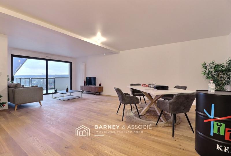 Appartement - 118 m² - 4 pièces