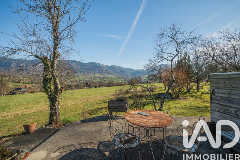 Maison - 200 m² - 9 pièces