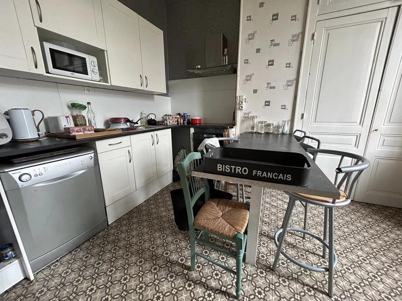 Maison - 240 m² - 6 pièces