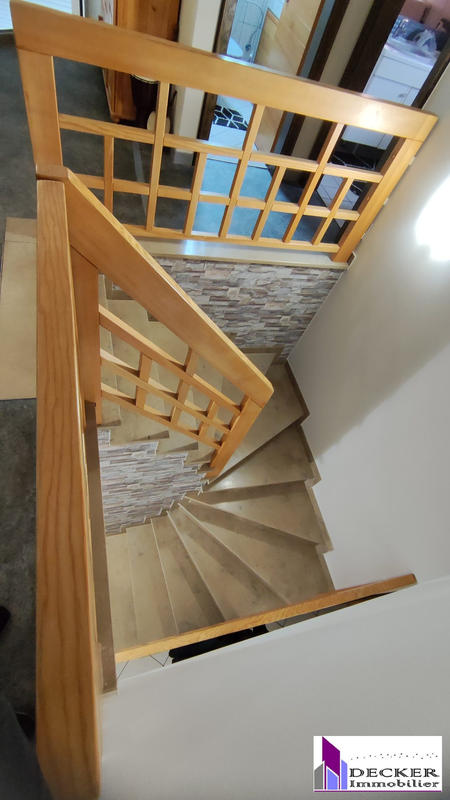 Maison - 141 m² - 6 pièces