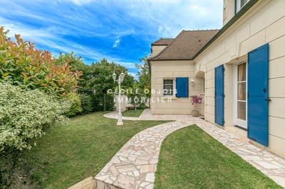 Maison ancienne - 171 m² - 6 pièces