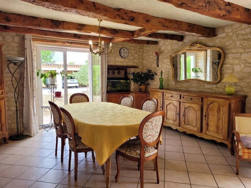 Propriété - 115 m² - 7 pièces