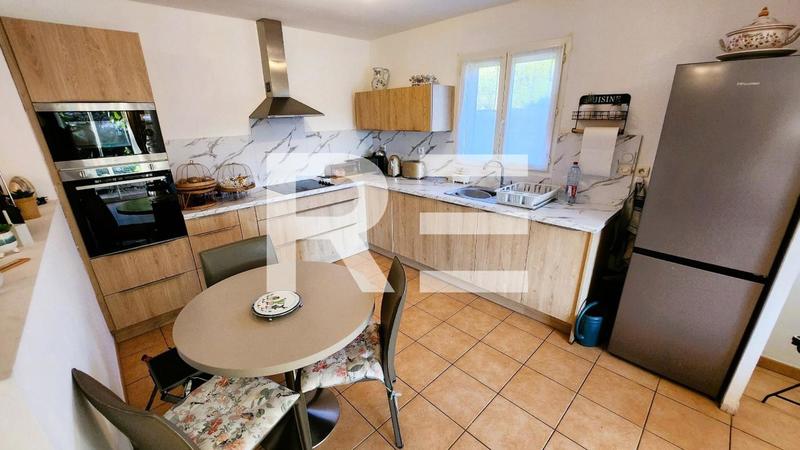 Villa - 100 m² - 4 pièces