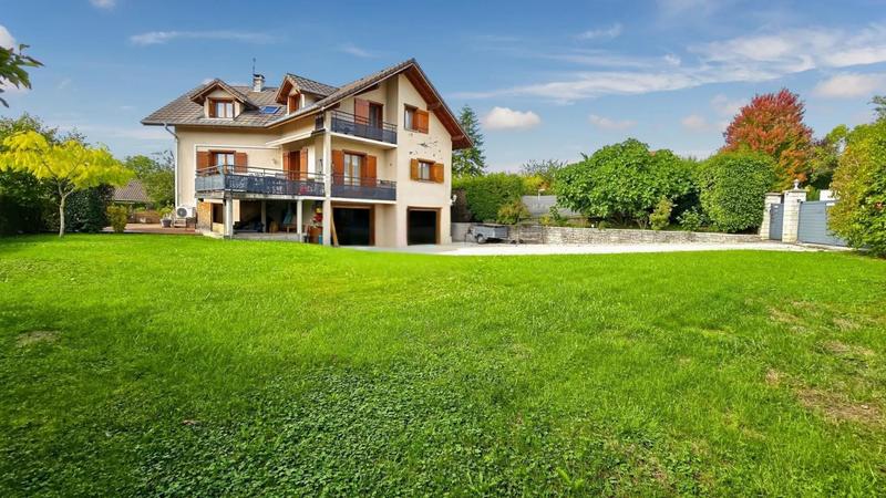 Maison - 147 m² - 6 pièces