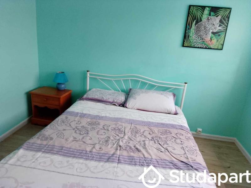 Chambre - 12 m² - 1 pièce