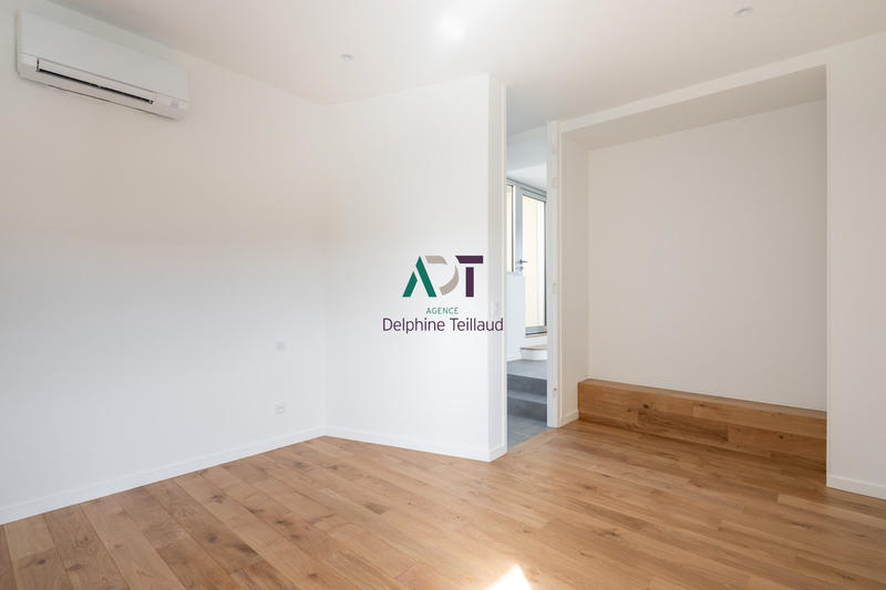 Appartement - 151 m² - 5 pièces